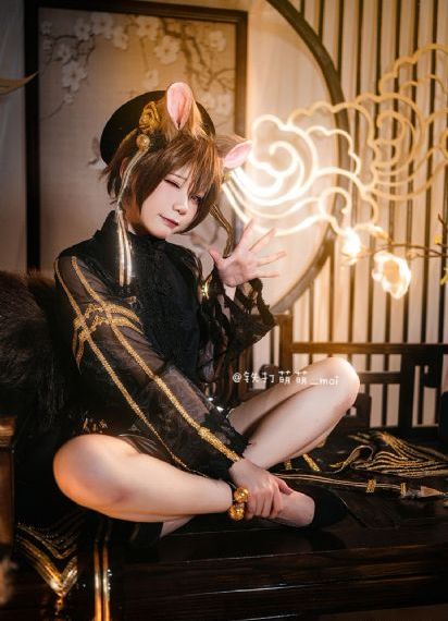 女生说疼男生越使劲的动漫
