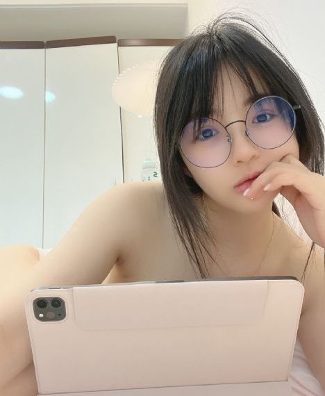 魔女最终还是和客人在一起